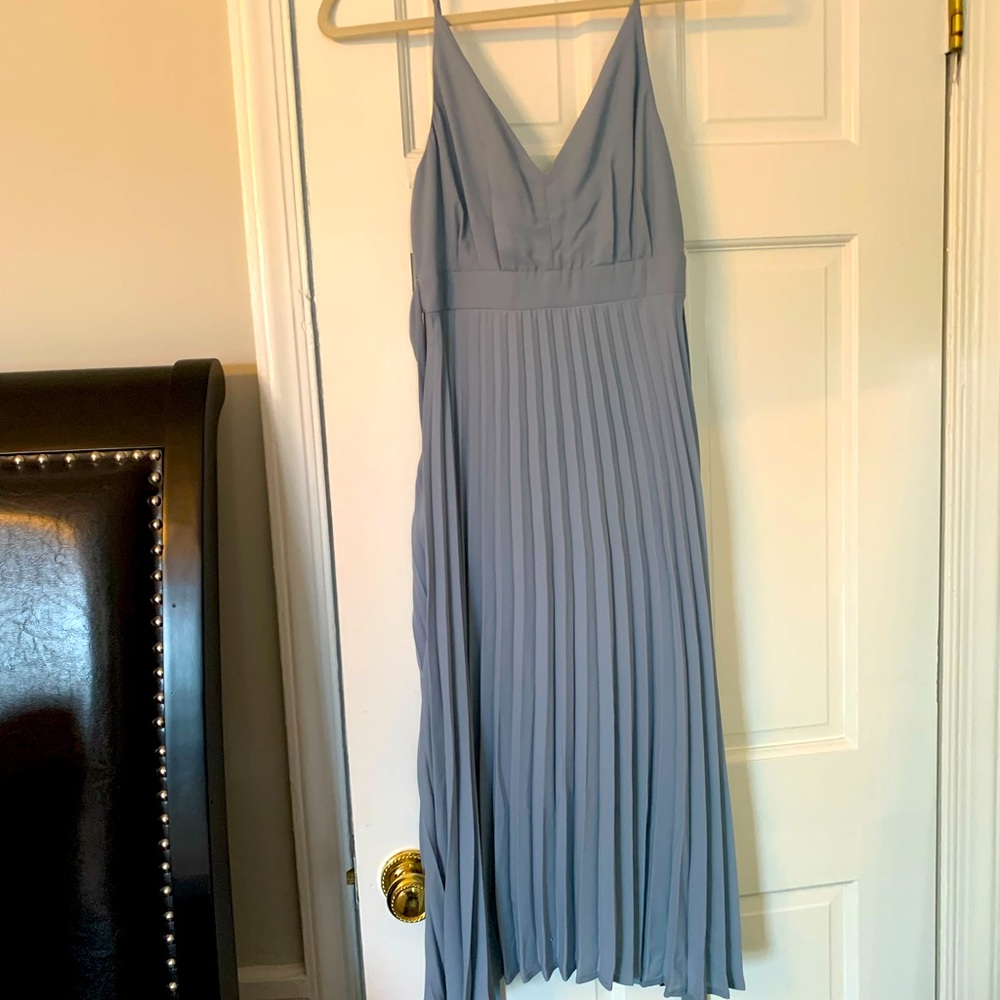 Blue midi pleated dress